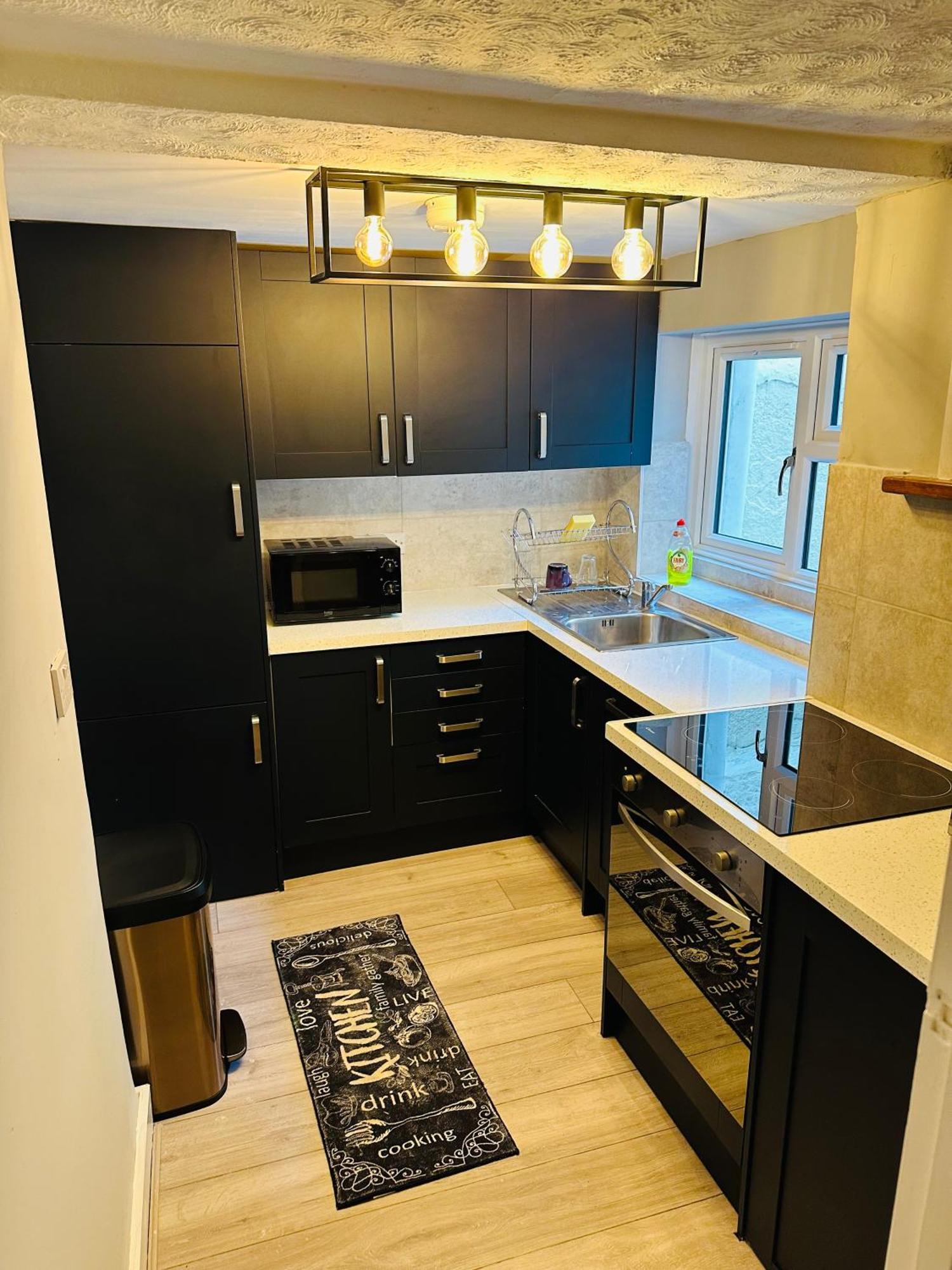 Central Brighton - 1 Bedroom Apartment, Sleeps 4 エクステリア 写真
